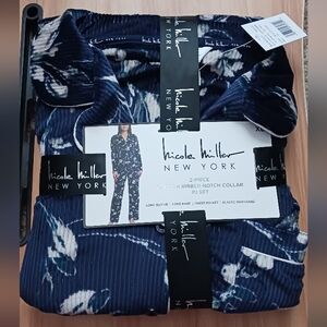 Nicole Miller Navy Floral Lounge Set